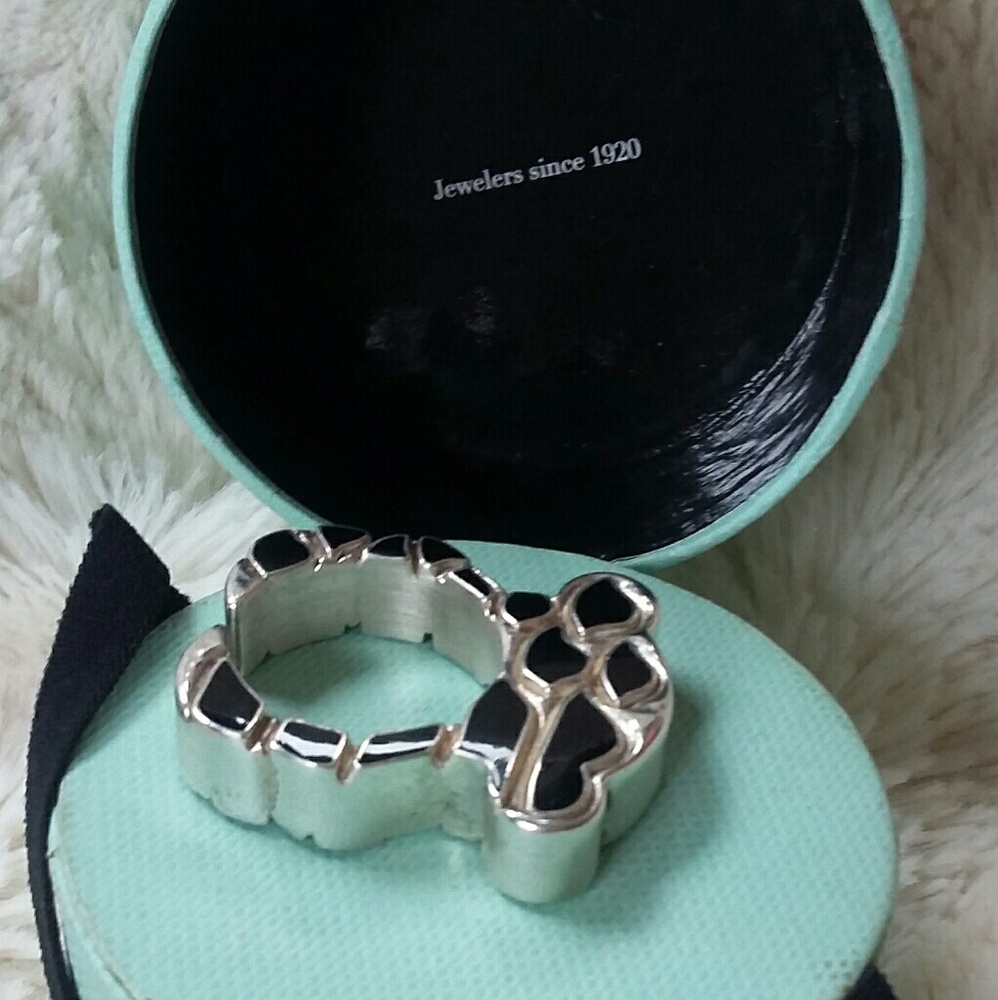 Sterling silver/onyx ring